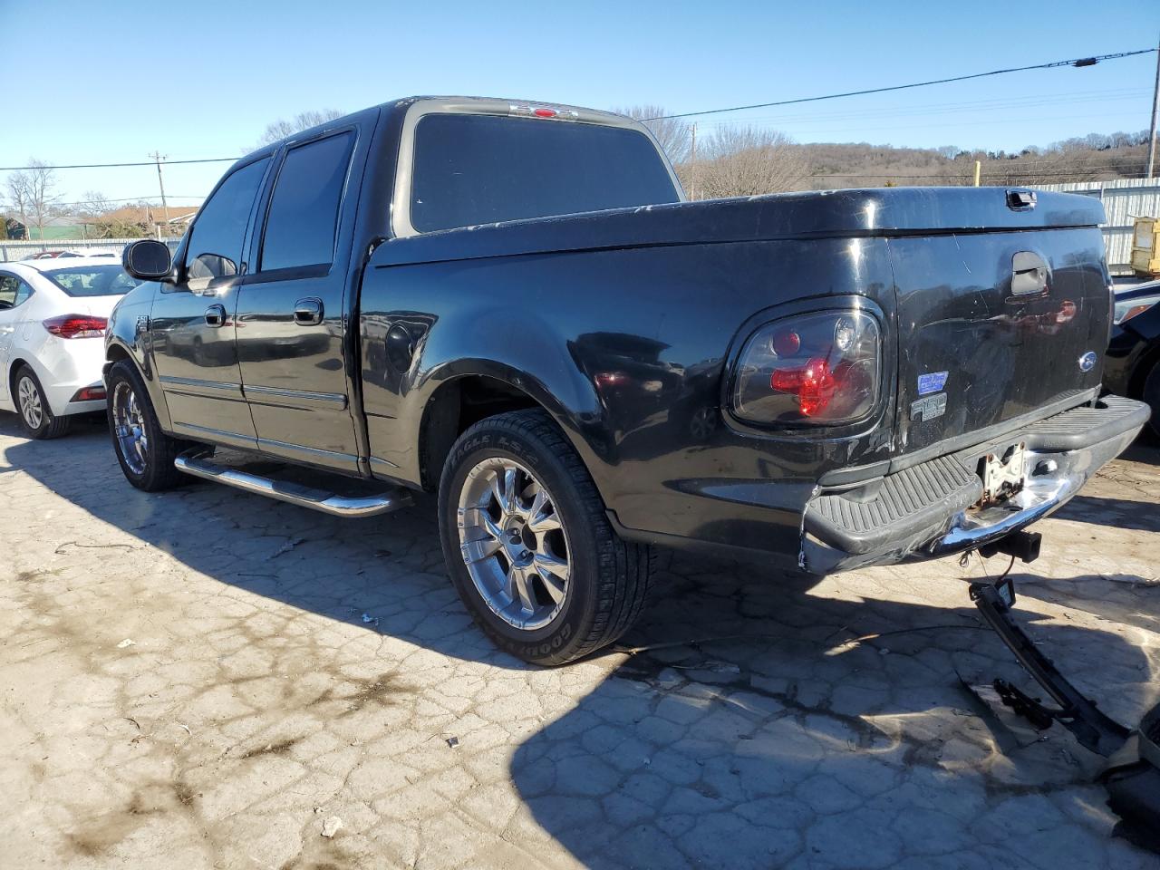 Image 2 of 2001 FORD F150 SUPERCREW 2001 with VIN 1FTRW07L61KF42036