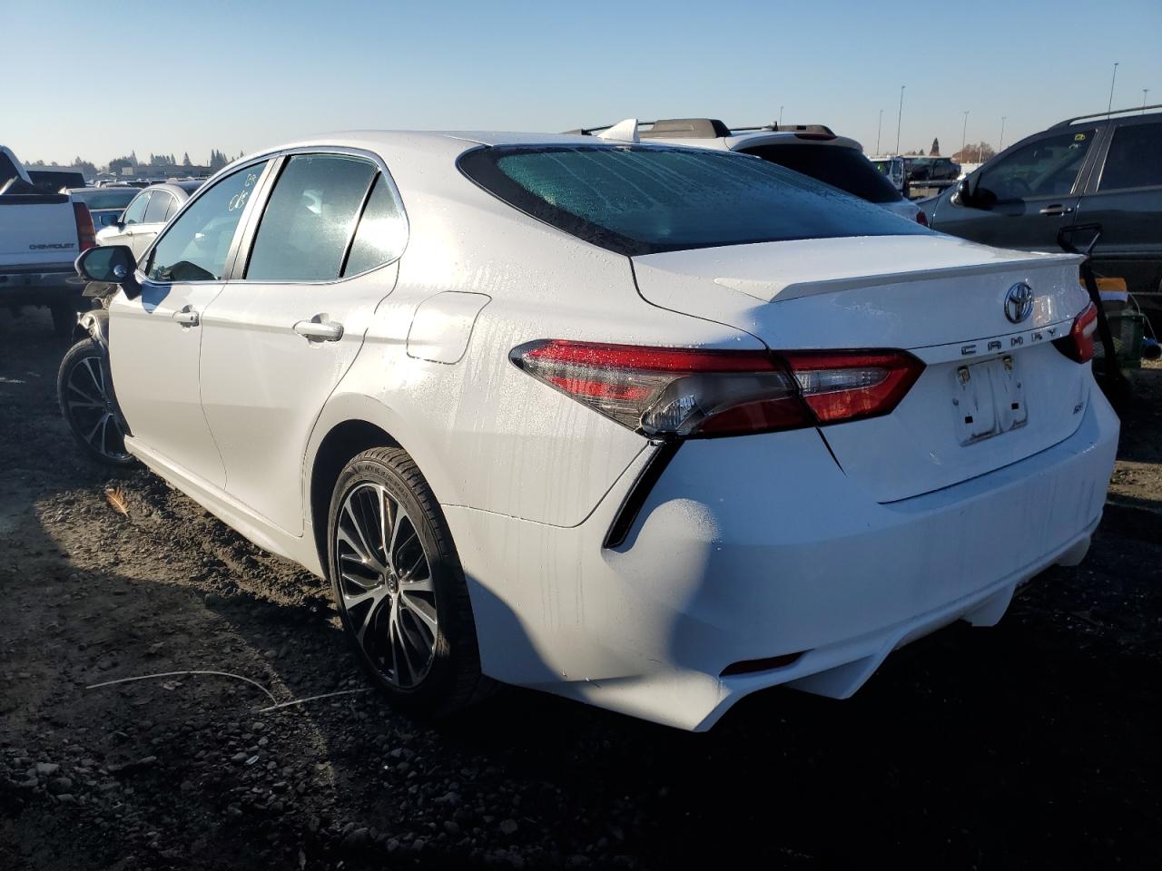 Obraz 2 z 2018 TOYOTA CAMRY L 2018 z VIN 4T1B11HK2JU091053