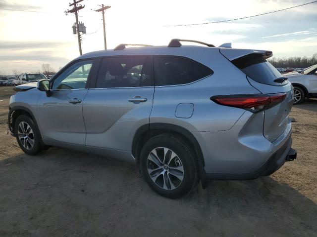 Obraz 2 z 2023 TOYOTA HIGHLANDER HYBRID XLE 2023 z VIN 5TDKBRCH3PS578187