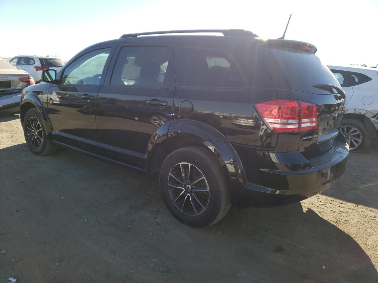 Изображение 2 2018 DODGE JOURNEY SE 2018 с VIN 3C4PDCAB4JT445754