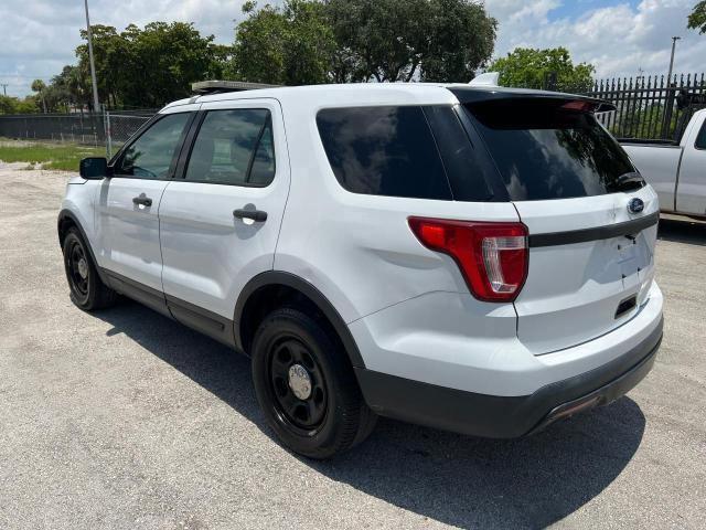 Obraz 2 z 2017 FORD EXPLORER POLICE INTERCEPTOR 2017 z VIN 1FM5K8AR1HGD06781
