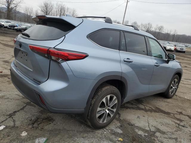 Obraz 3 z 2021 TOYOTA HIGHLANDER XLE 2021 z VIN 5TDGZRBH6MS153223