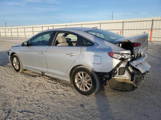 Obraz 2 z 2019 HYUNDAI SONATA SE 2019 z VIN 5NPE24AF4KH733927