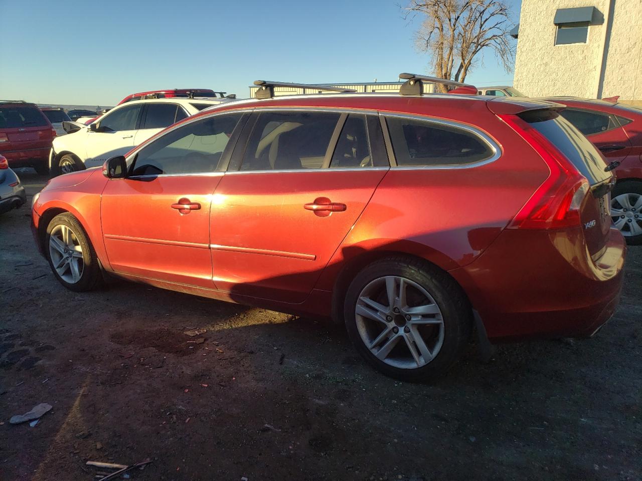 Image 2 of 2015 VOLVO V60 PREMIER 2015 with VIN YV140MEB9F1196455