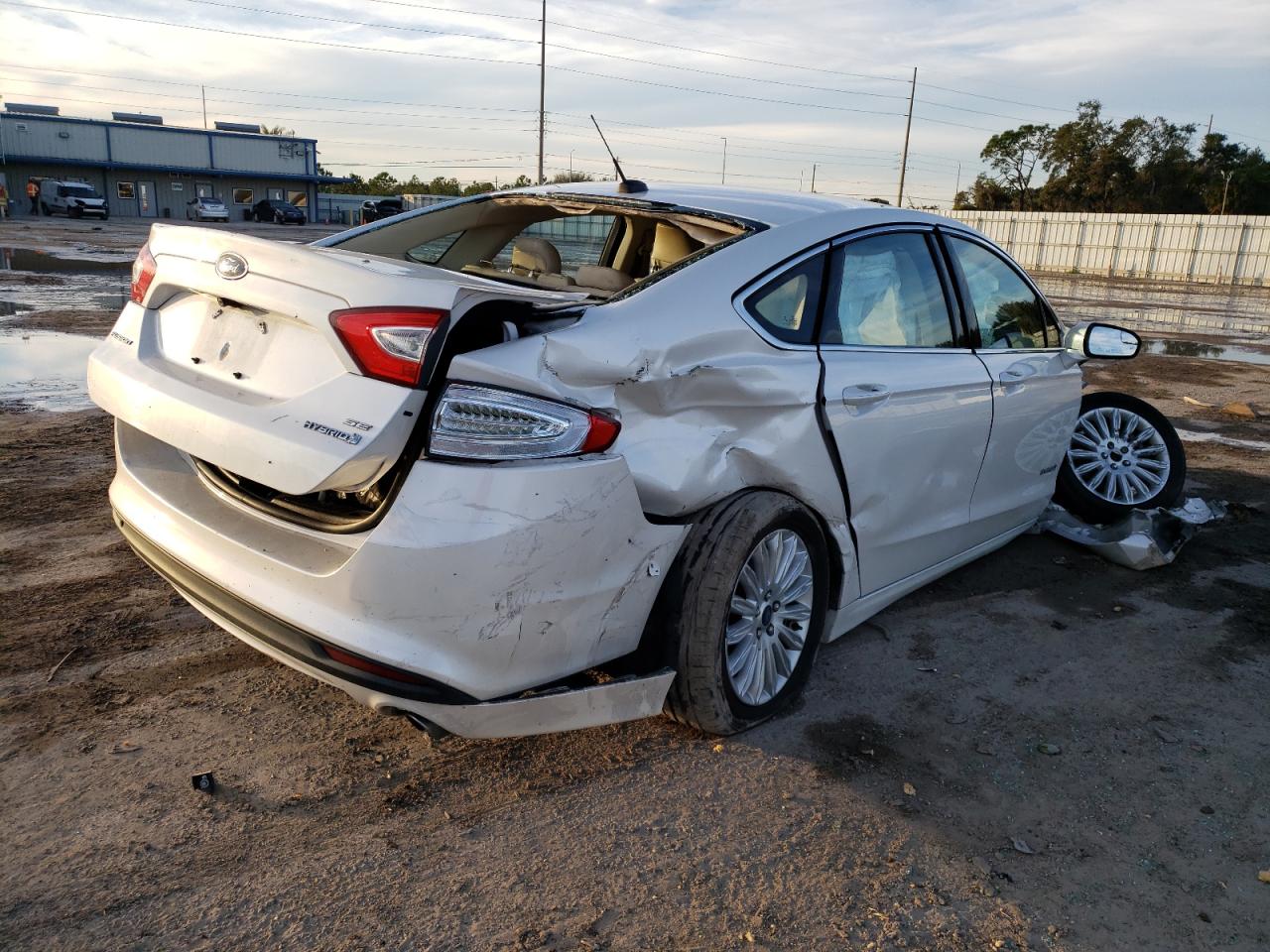 Изображение 3 2015 FORD FUSION SE HYBRID 2015 с VIN 3FA6P0LU7FR149301