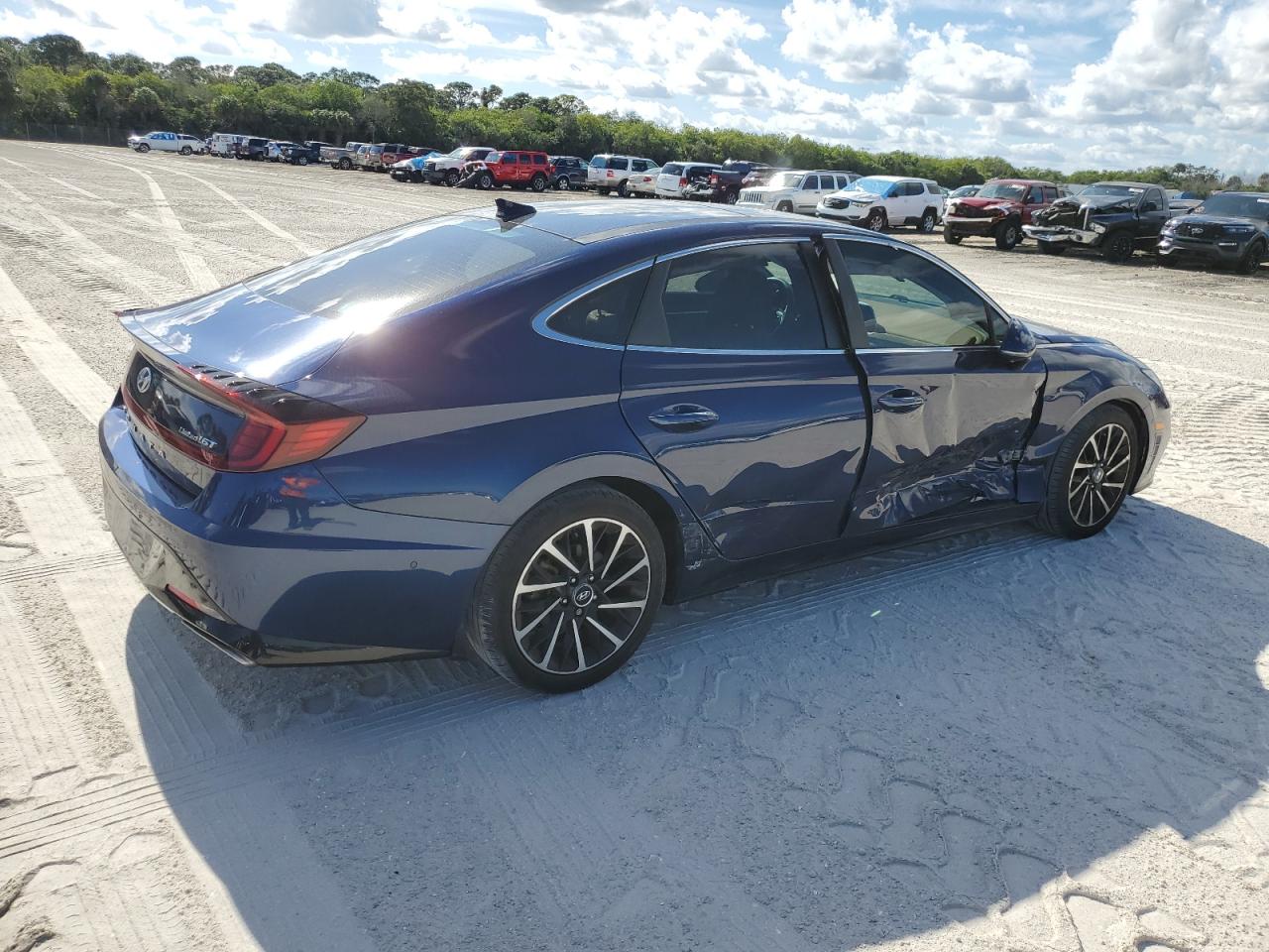 Obraz 3 z 2021 HYUNDAI SONATA LIMITED 2021 z VIN 5NPEH4J26MH075767