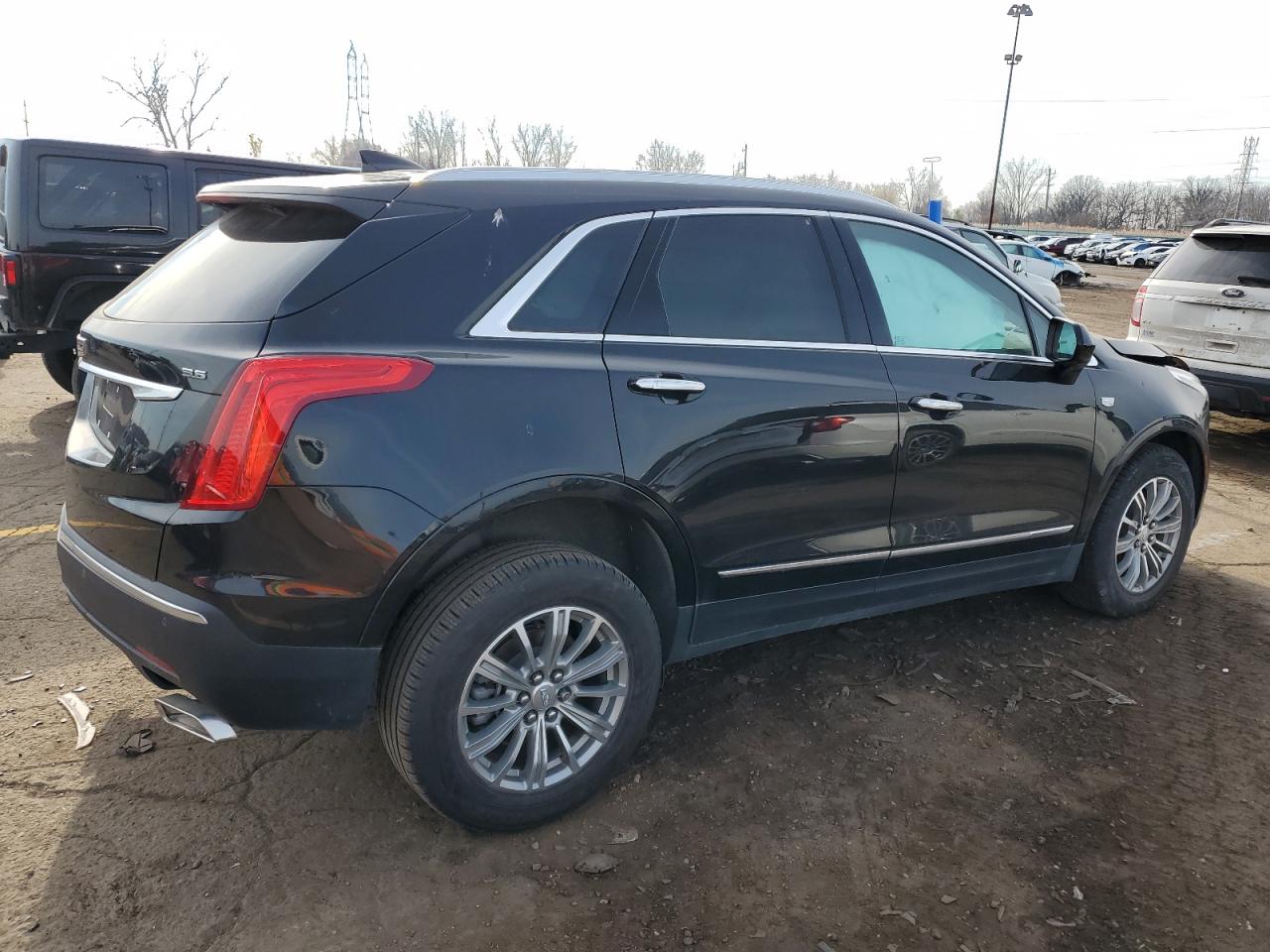 Image 3 of 2019 CADILLAC XT5 LUXURY 2019 with VIN 1GYKNCRS9KZ176148