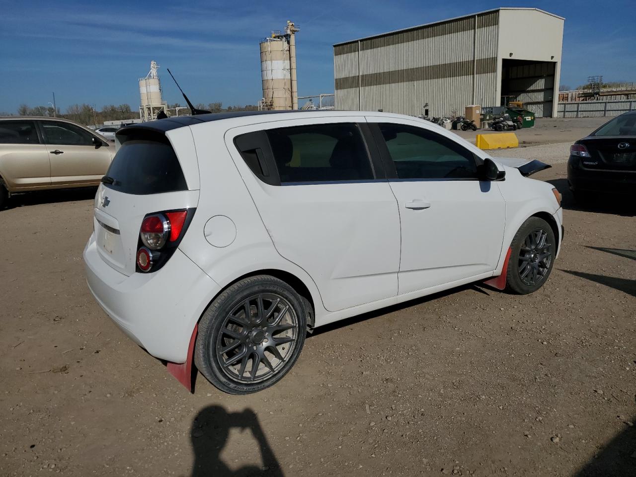 Image 3 of 2013 CHEVROLET SONIC LT 2013 with VIN 1G1JD6SG4D4190690