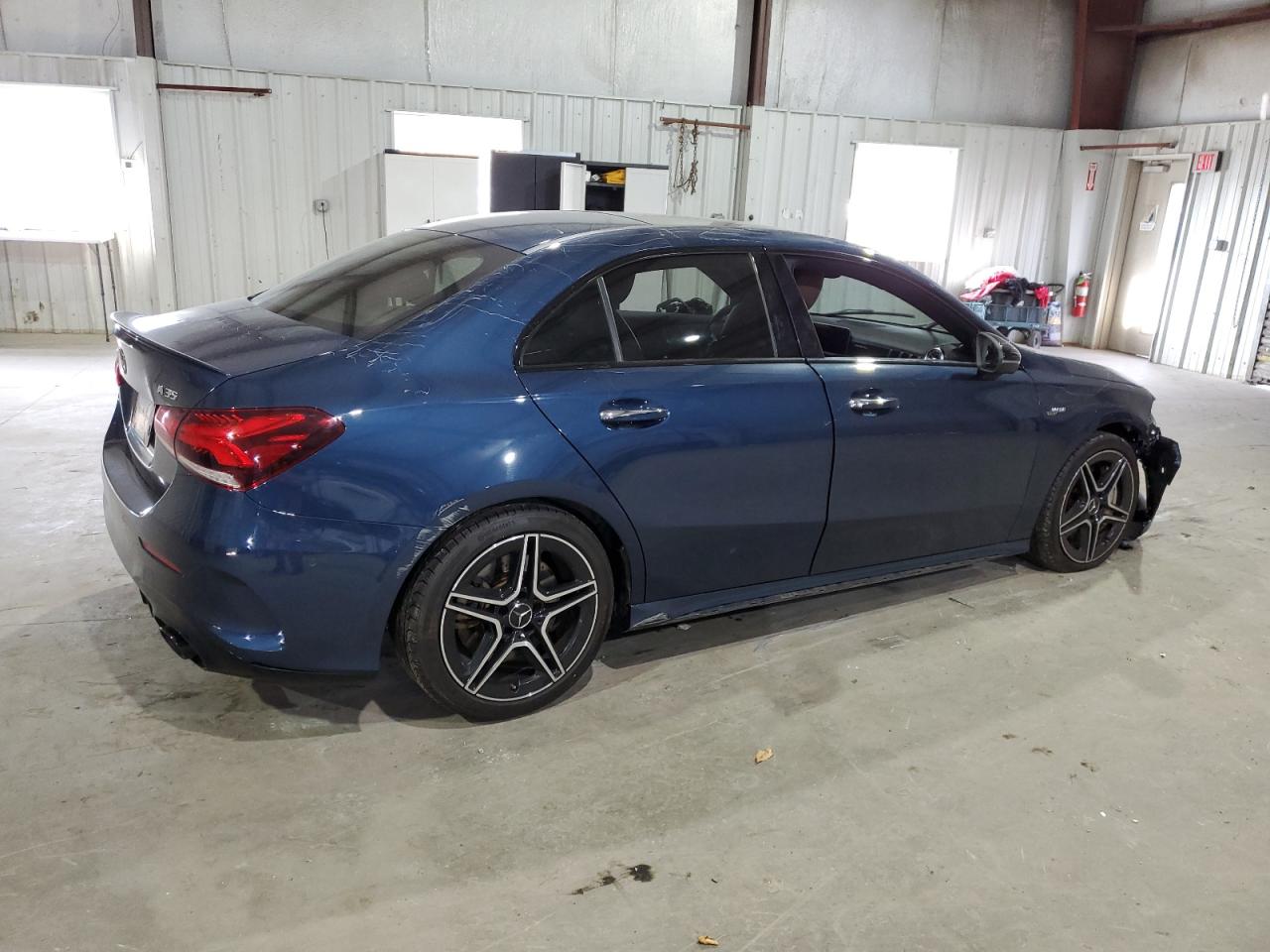 Изображение 3 2020 MERCEDES-BENZ A 35 AMG 2020 с VIN W1K3G5BBXLJ229715