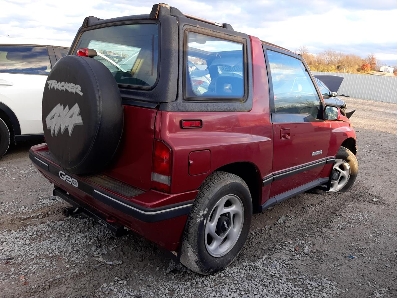 Изображение 3 1995 GEO TRACKER  1995 с VIN 2CNBJ1861S6943654