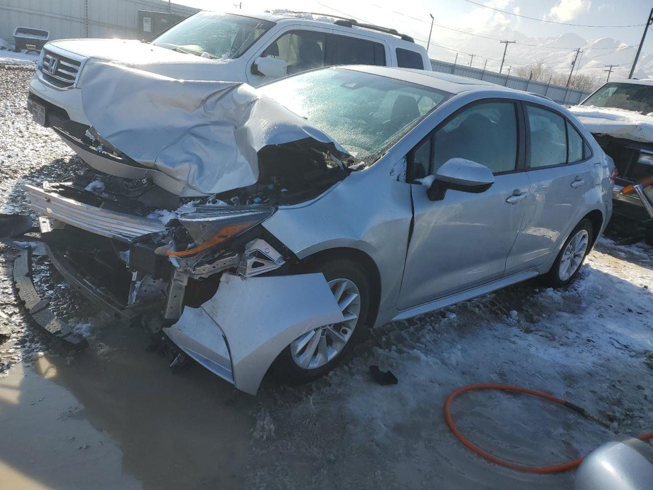 Obraz 1 z 2022 TOYOTA COROLLA LE 2022 z VIN JTDHPMAE1NJ215050