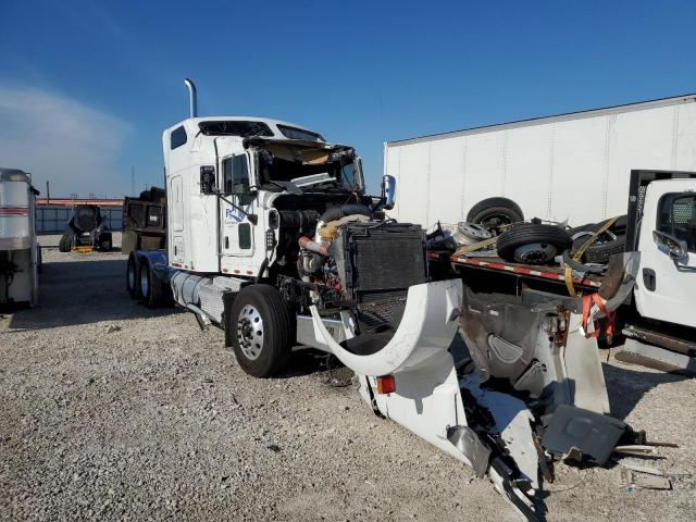 Image 1 of 2016 KENWORTH CONSTRUCTION T800 2016 with VIN 1XKDD49X6GJ467221