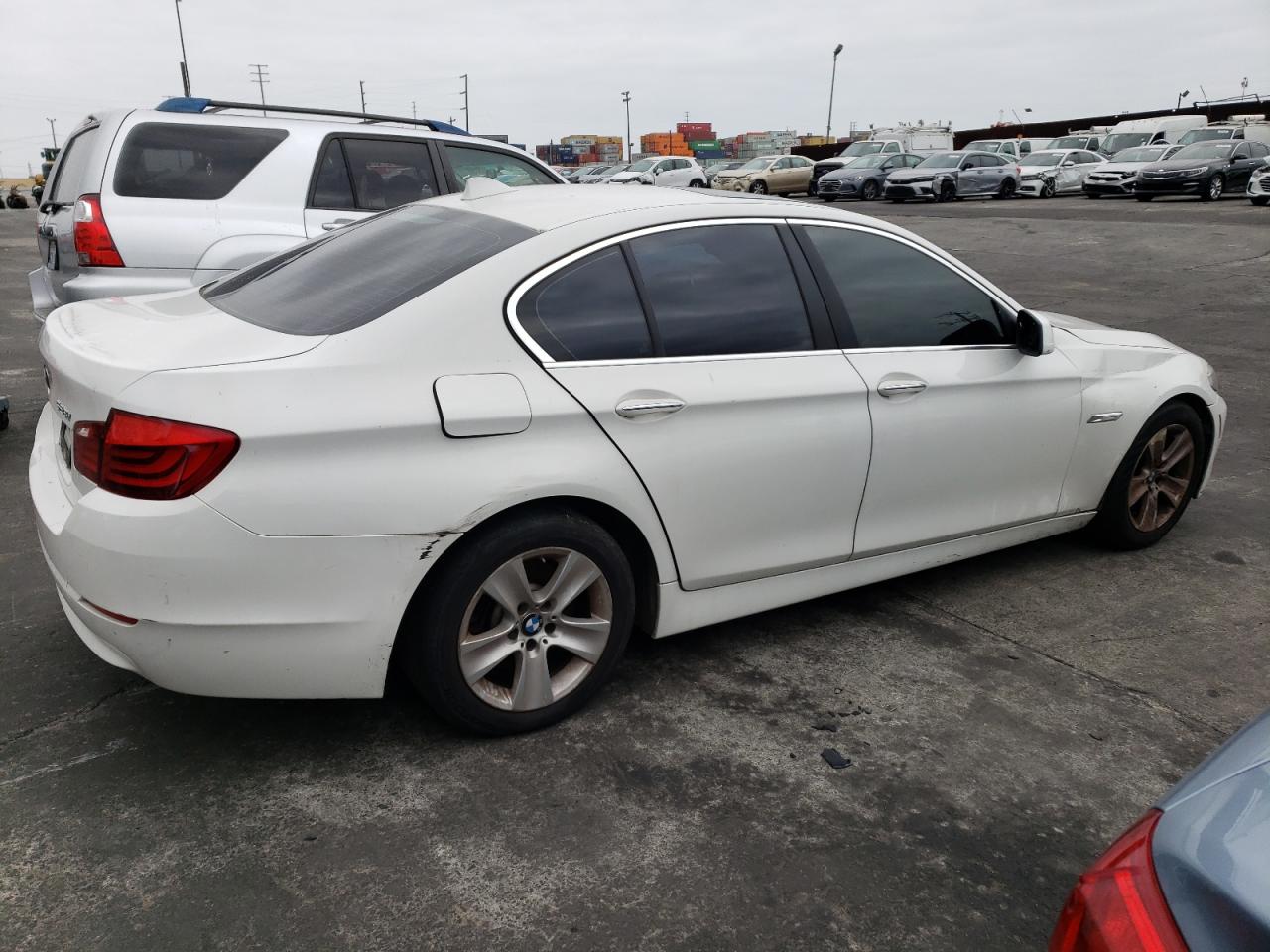 Image 3 of 2013 BMW 528 I 2013 with VIN WBAXG5C56DDY31481
