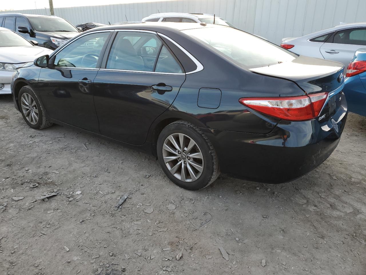 Obraz 2 z 2016 TOYOTA CAMRY LE 2016 z VIN 4T1BF1FK8GU161622