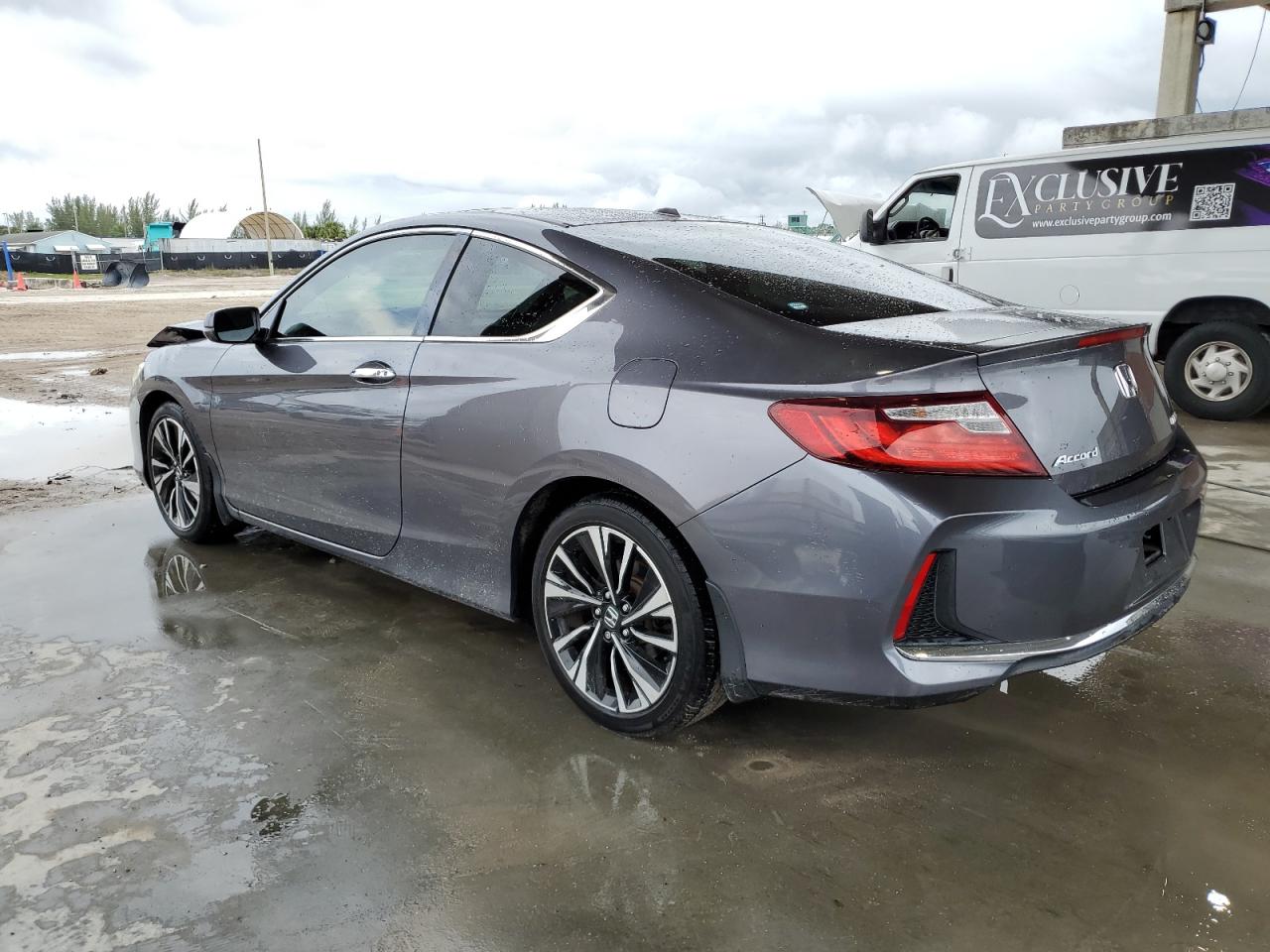 Obraz 2 z 2017 HONDA ACCORD EX 2017 z VIN 1HGCT1B72HA003915
