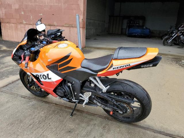 Obraz 3 z 2018 HONDA CBR600 RR 2018 z VIN JH2PC40J3JK400735