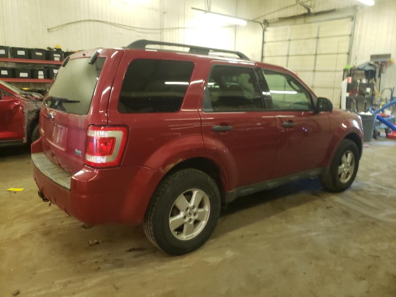 Image 3 of 2010 FORD ESCAPE XLT 2010 with VIN 1FMCU9DG9AKC46348