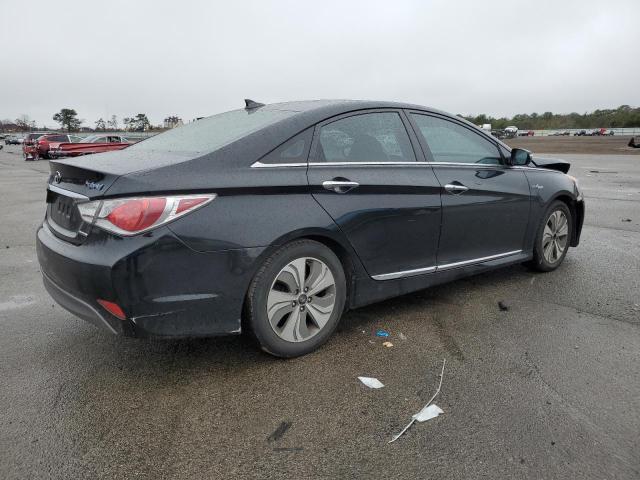 Image 3 of 2014 HYUNDAI SONATA HYBRID 2014 with VIN KMHEC4A47EA111812