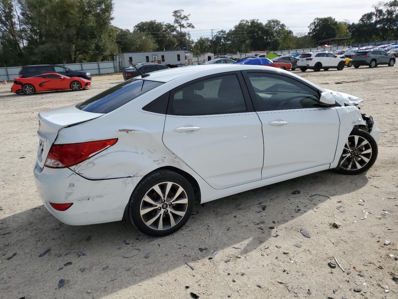 Image 3 of 2015 HYUNDAI ACCENT GLS 2015 with VIN KMHCU4AE5FU901056