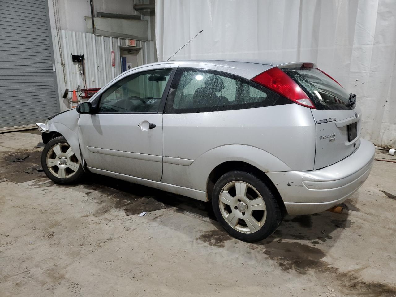 Image 2 of 2007 FORD FOCUS ZX3 2007 with VIN 1FAFP31N17W343897