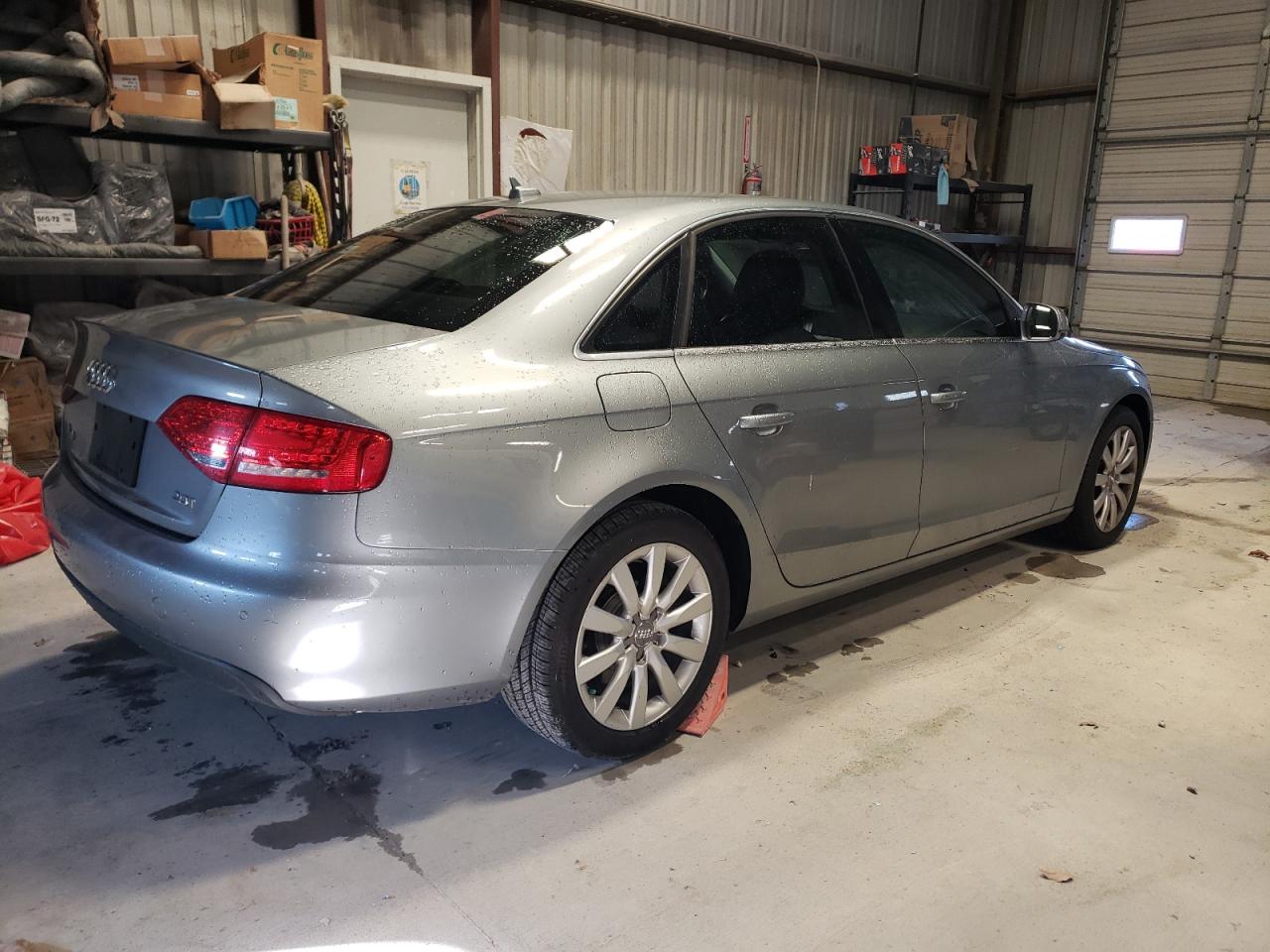 Изображение 3 2010 AUDI A4 PREMIUM PLUS 2010 с VIN WAUEFAFL3AN001978
