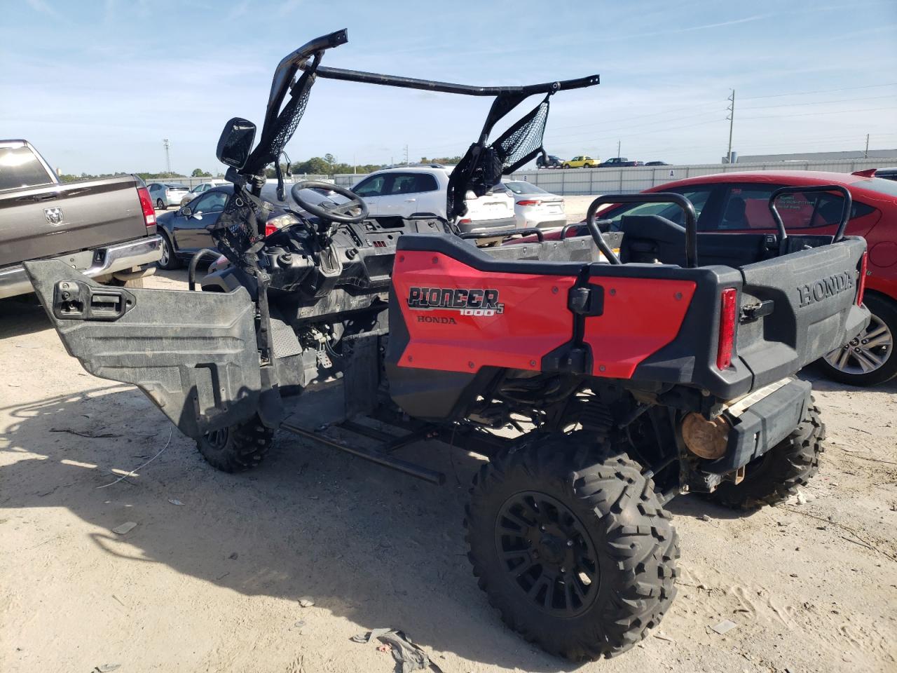 Image 3 of 2020 HONDA SXS1000 M5 2020 with VIN 1HFVE0425L4400979