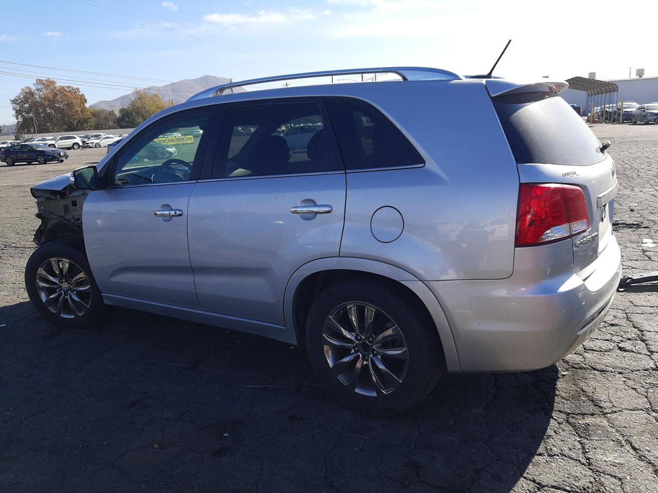 Obraz 2 z 2011 KIA SORENTO SX 2011 z VIN 5XYKW4A22BG132351