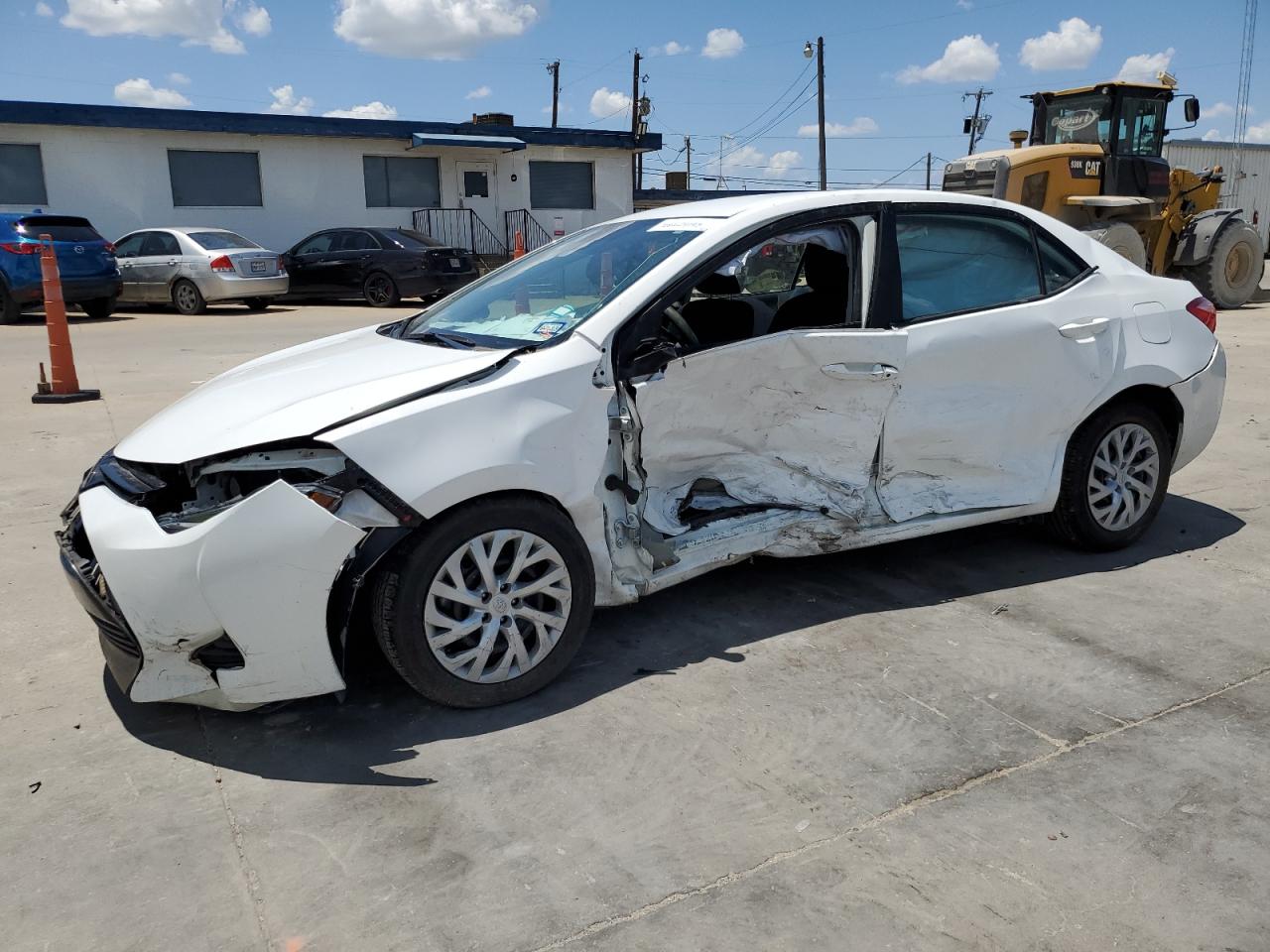 Obraz 1 z 2019 TOYOTA COROLLA L 2019 z VIN 2T1BURHE6KC233195