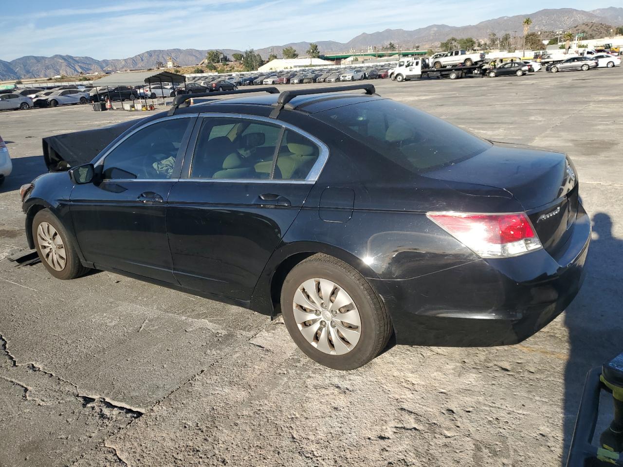 Obraz 2 z 2010 HONDA ACCORD LX 2010 z VIN 1HGCP2F31AA142411