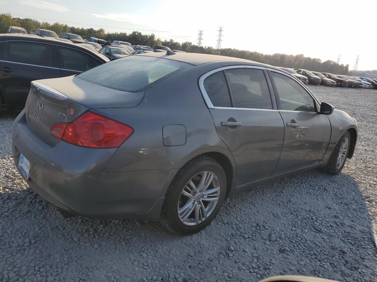 Obraz 3 z 2011 INFINITI G37  2011 z VIN JN1CV6AR8BM402278