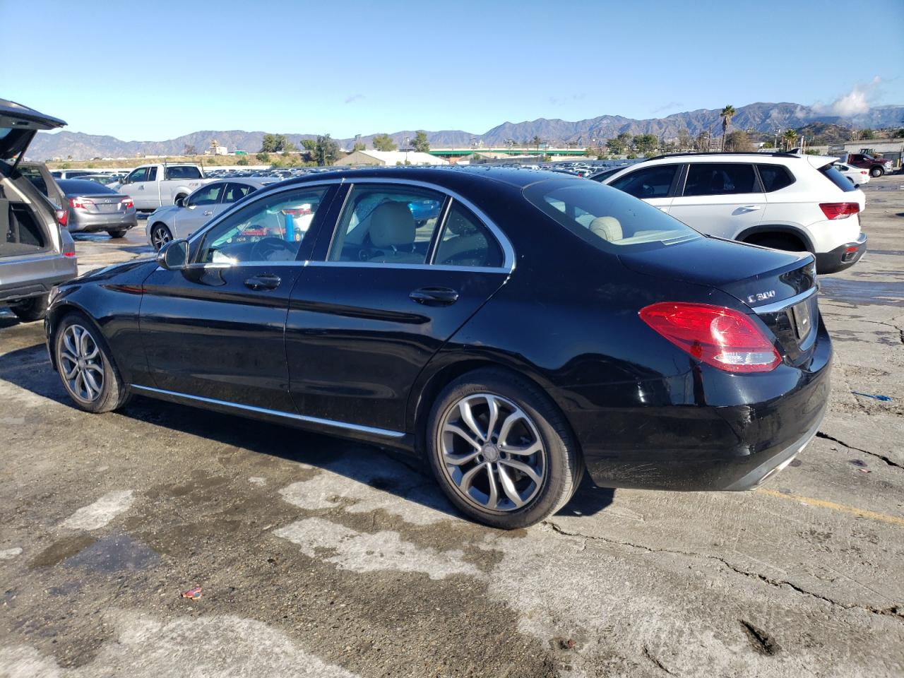 Изображение 2 2016 MERCEDES-BENZ C 300 2016 с VIN 55SWF4JBXGU116266