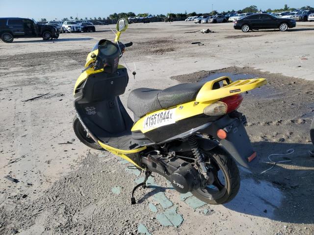 Obraz 3 z 2021 YNGF SCOOTER 2021 z VIN LL0TCKPMXMG001345