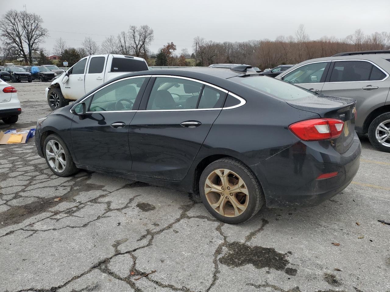 Изображение 2 2018 CHEVROLET CRUZE PREMIER 2018 с VIN 1G1BF5SM5J7196815