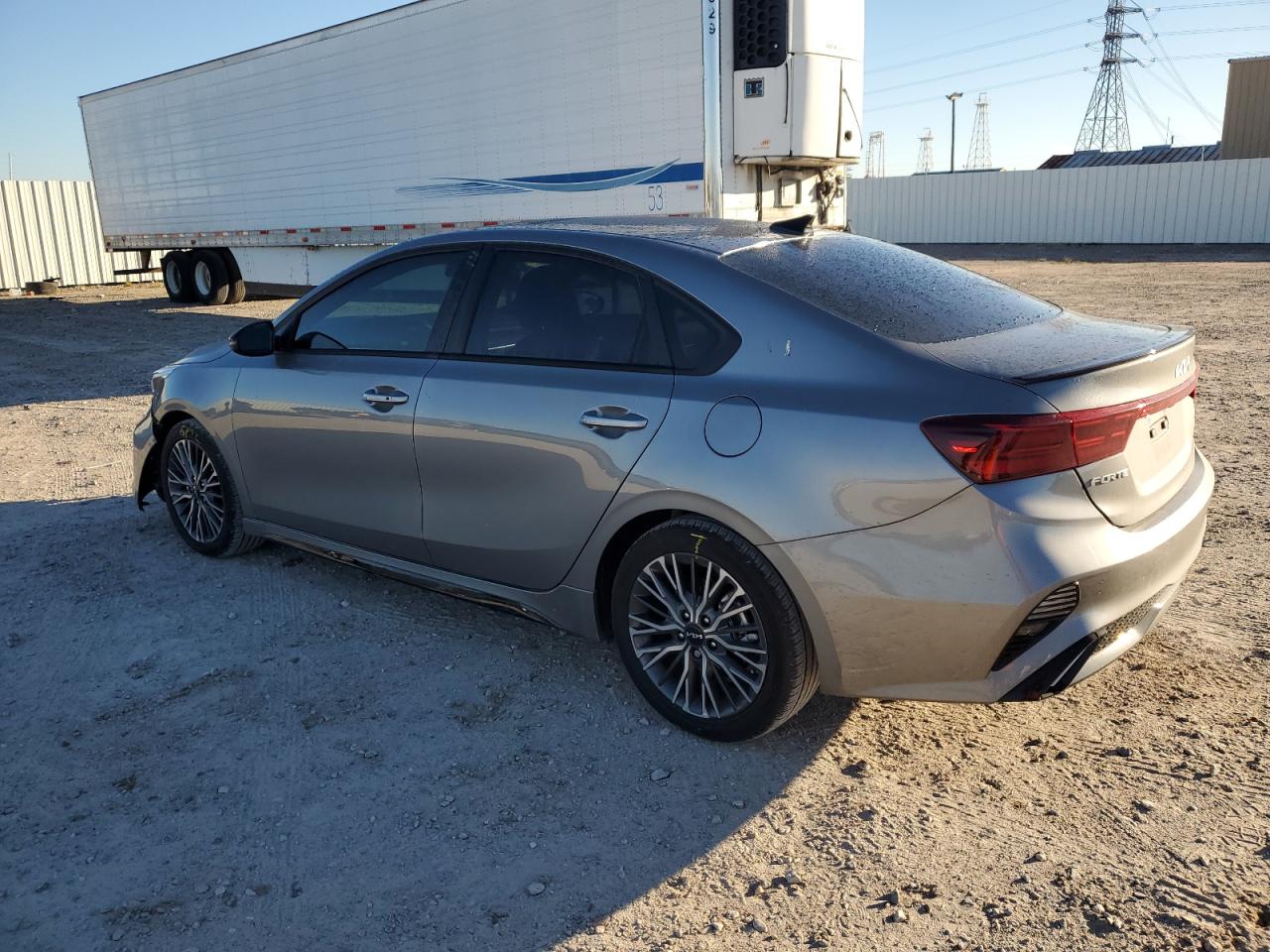 Obraz 2 z 2023 KIA FORTE GT LINE 2023 z VIN 3KPF54AD7PE661370