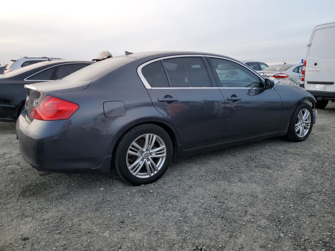 Obraz 3 z 2013 INFINITI G37 BASE 2013 z VIN JN1CV6AP9DM710531