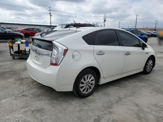 Image 3 of 2013 TOYOTA PRIUS PLUG-IN  2013 with VIN JTDKN3DP0D3044202