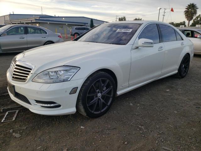 Obraz 1 z 2013 MERCEDES-BENZ S 550 2013 z VIN WDDNG7DB5DA501459