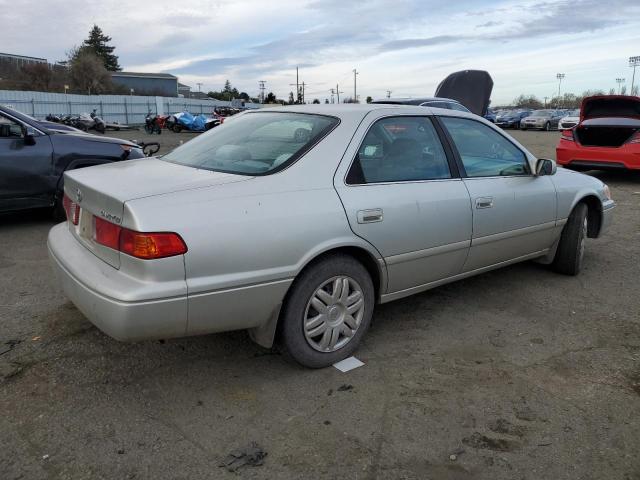 Image 3 of 2000 TOYOTA CAMRY CE 2000 with VIN 4T1BG22K7YU000303