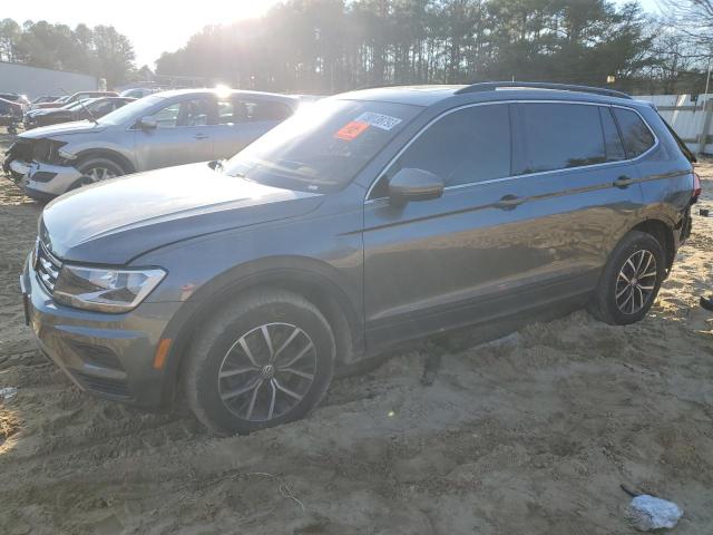 Image 1 of 2019 VOLKSWAGEN TIGUAN SE 2019 with VIN 3VV2B7AX8KM084061