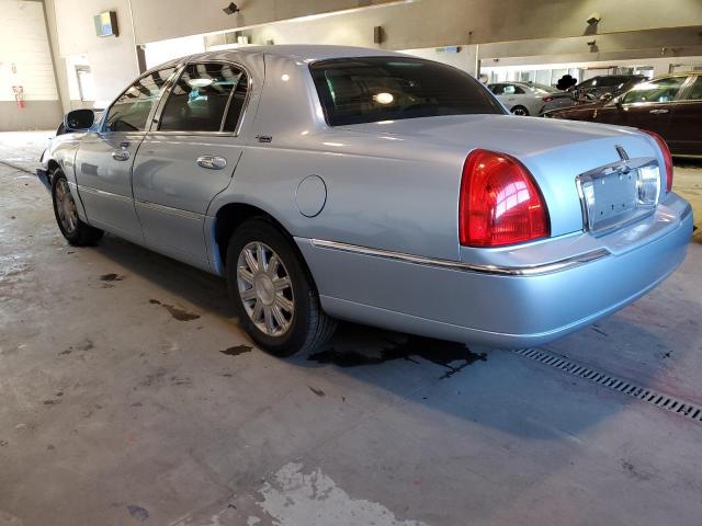 Image 2 of 2011 LINCOLN TOWN CAR SIGNATURE LIMITED 2011 with VIN 2LNBL8CV7BX763347