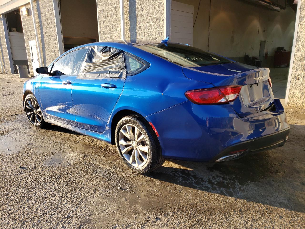 Image 2 of 2015 CHRYSLER 200 S 2015 with VIN 1C3CCCBGXFN726805