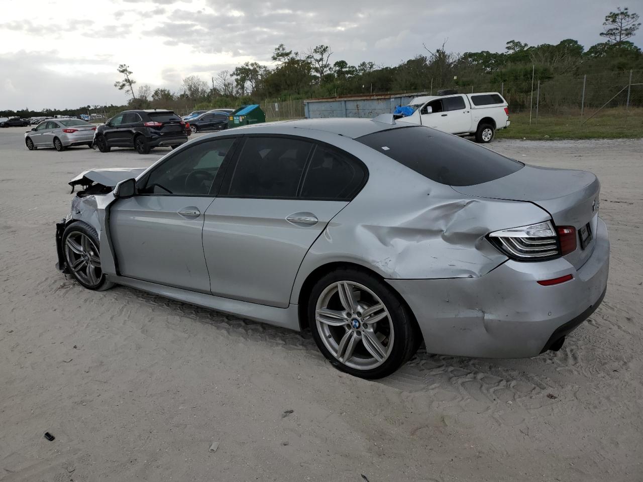 Obraz 2 z 2016 BMW 535 I 2016 z VIN WBA5B1C53GG133542