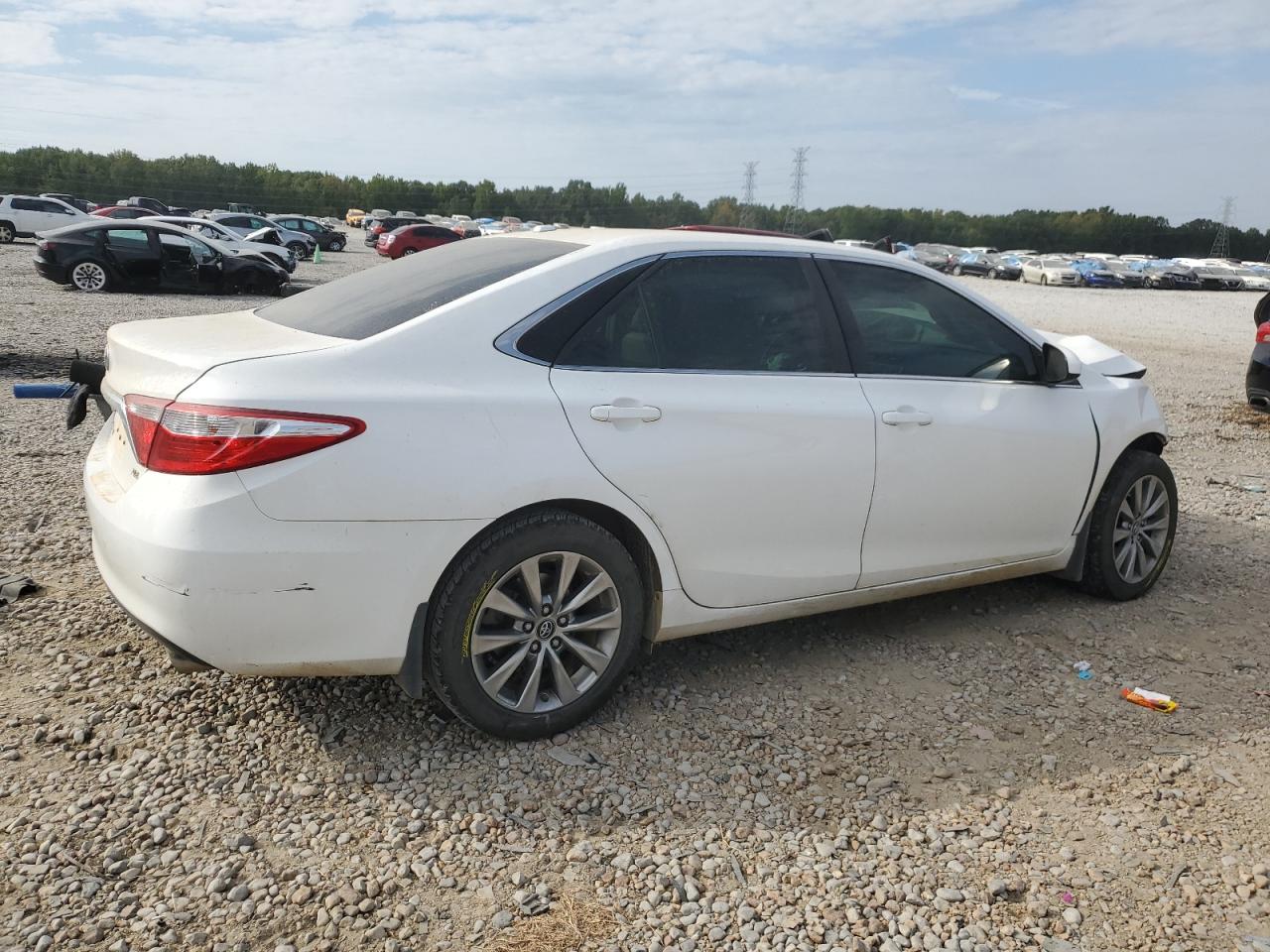 Image 3 of 2017 TOYOTA CAMRY LE 2017 with VIN 4T1BF1FK7HU769892