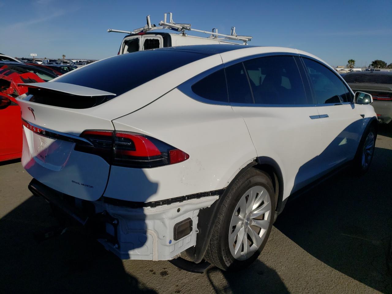 Obraz 3 z 2021 TESLA MODEL X  2021 z VIN 5YJXCAE28MF319319