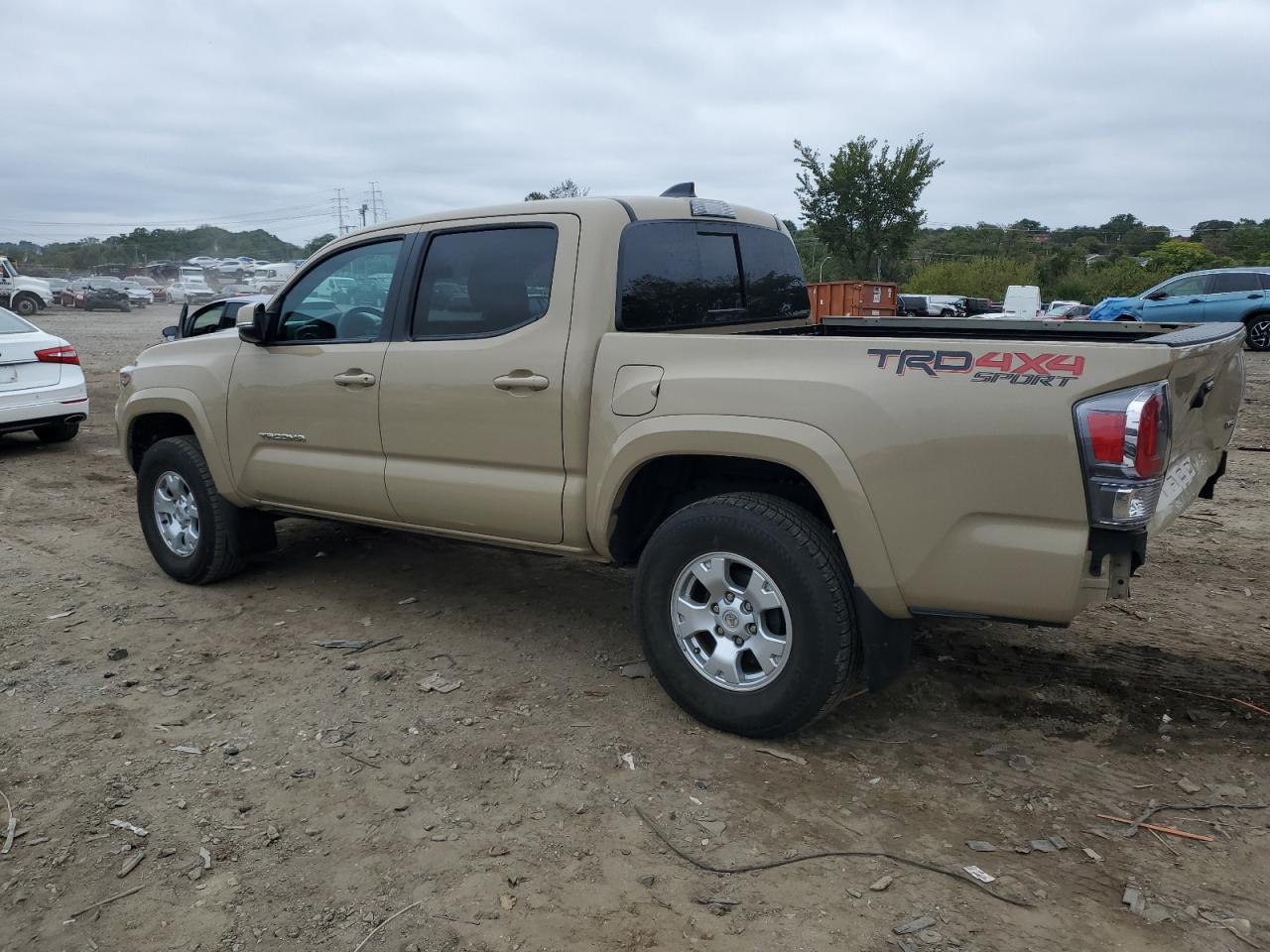 Image 2 of 2020 TOYOTA TACOMA DOUBLE CAB 2020 with VIN 3TMCZ5AN2LM295646