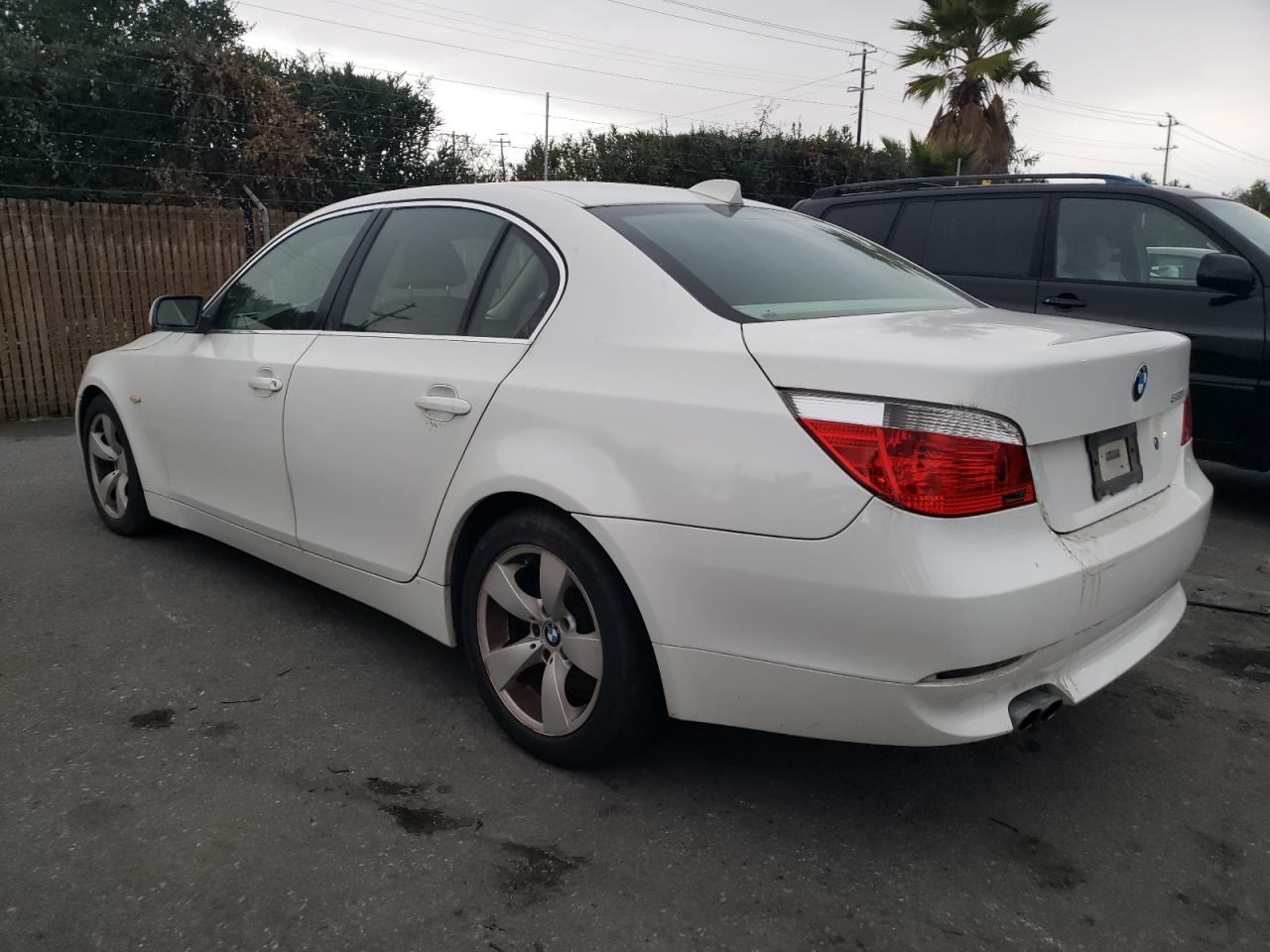 Image 2 of 2007 BMW 530 I 2007 with VIN WBANE73517CM46459