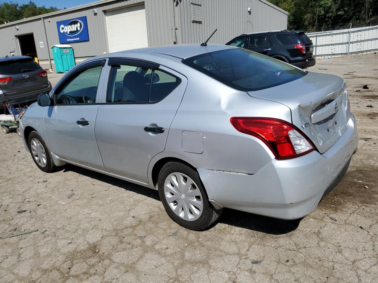 Изображение 2 2015 NISSAN VERSA S 2015 с VIN 3N1CN7AP5FL954096