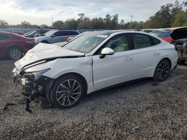 Image 1 of 2022 HYUNDAI SONATA LIMITED 2022 with VIN KMHL34J21NA228503