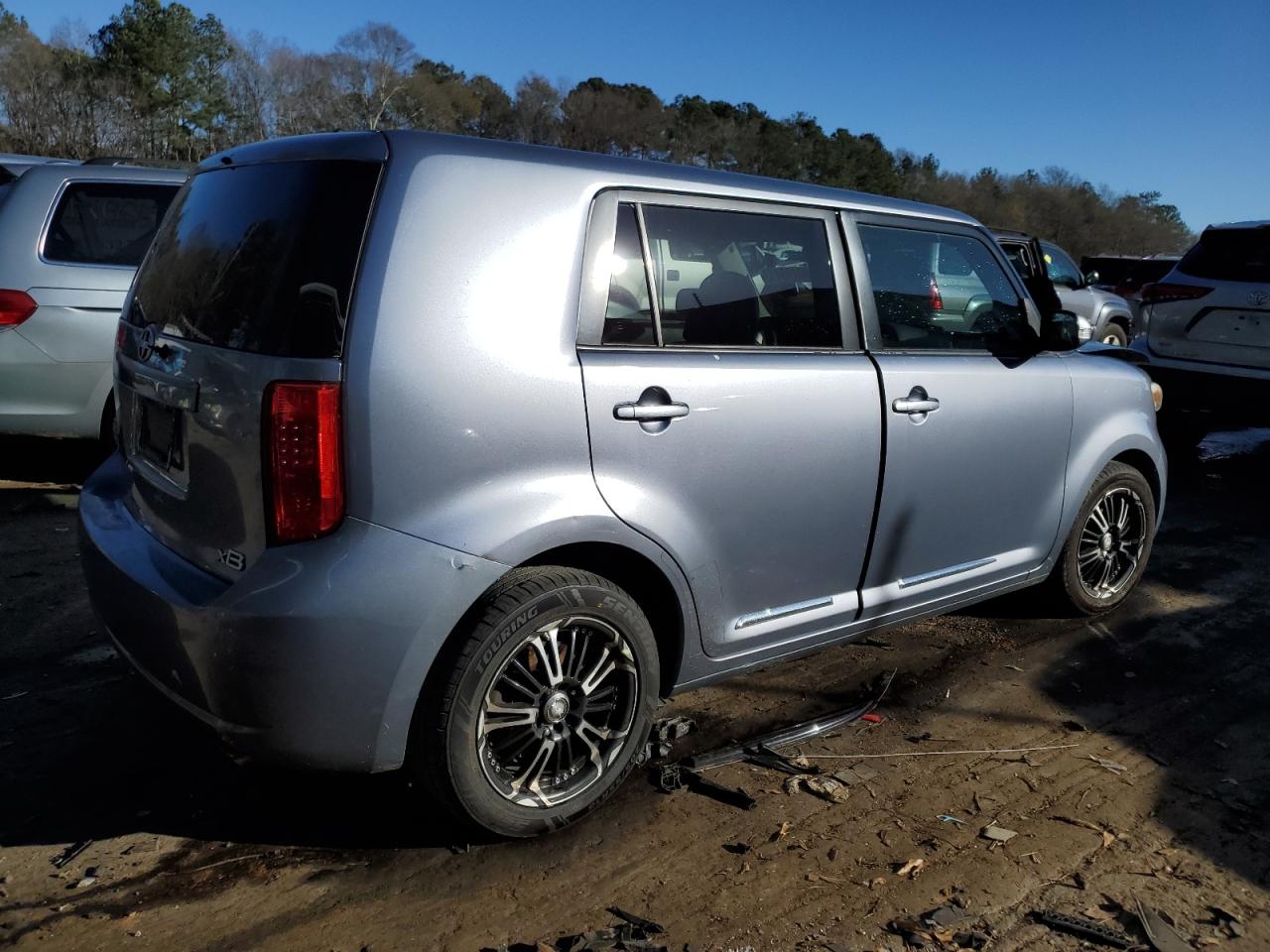 Image 3 of 2009 TOYOTA SCION XB 2009 with VIN JTLKE50E591072004