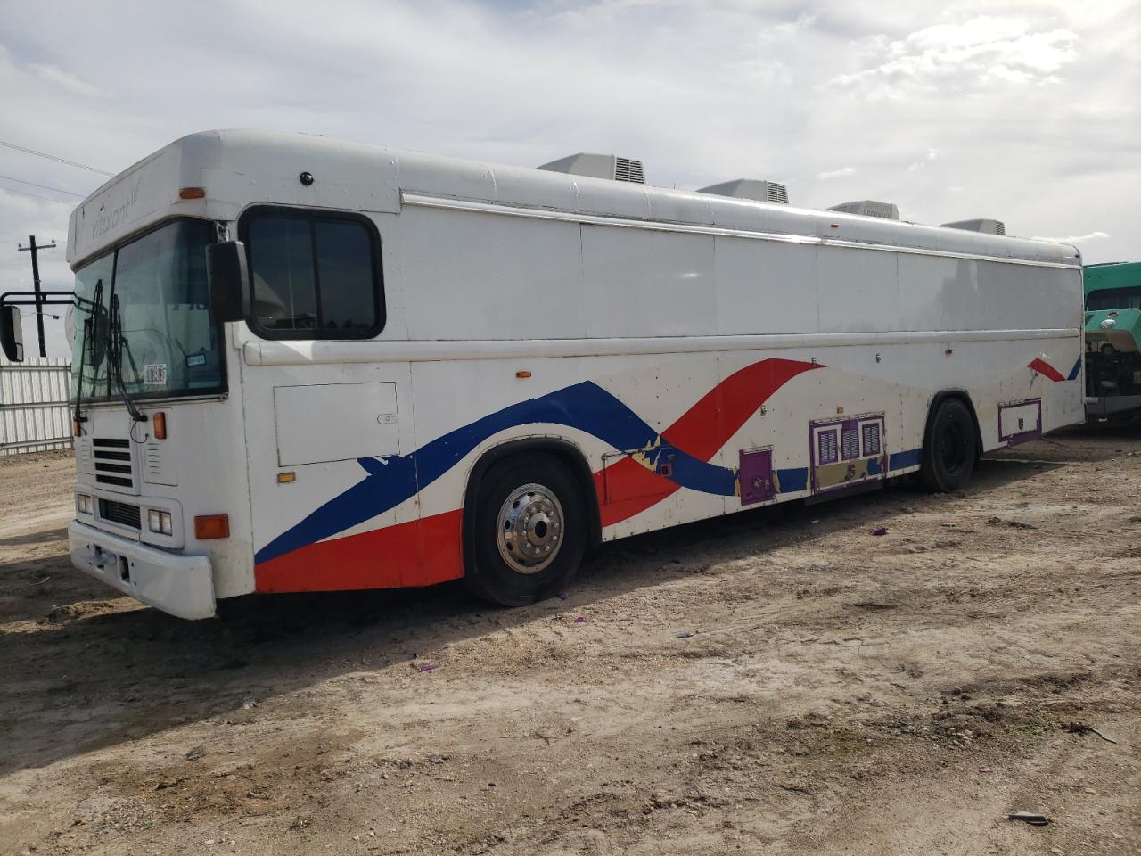 Изображение 2 2005 BLUE BIRD INCOMPLETE VEHICLE  2005 с VIN 1BDJNCKH25F229887